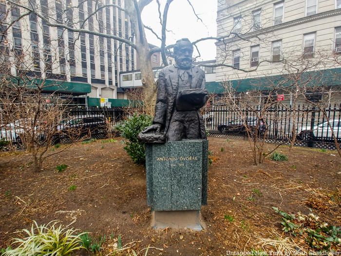 Dvorak Statue