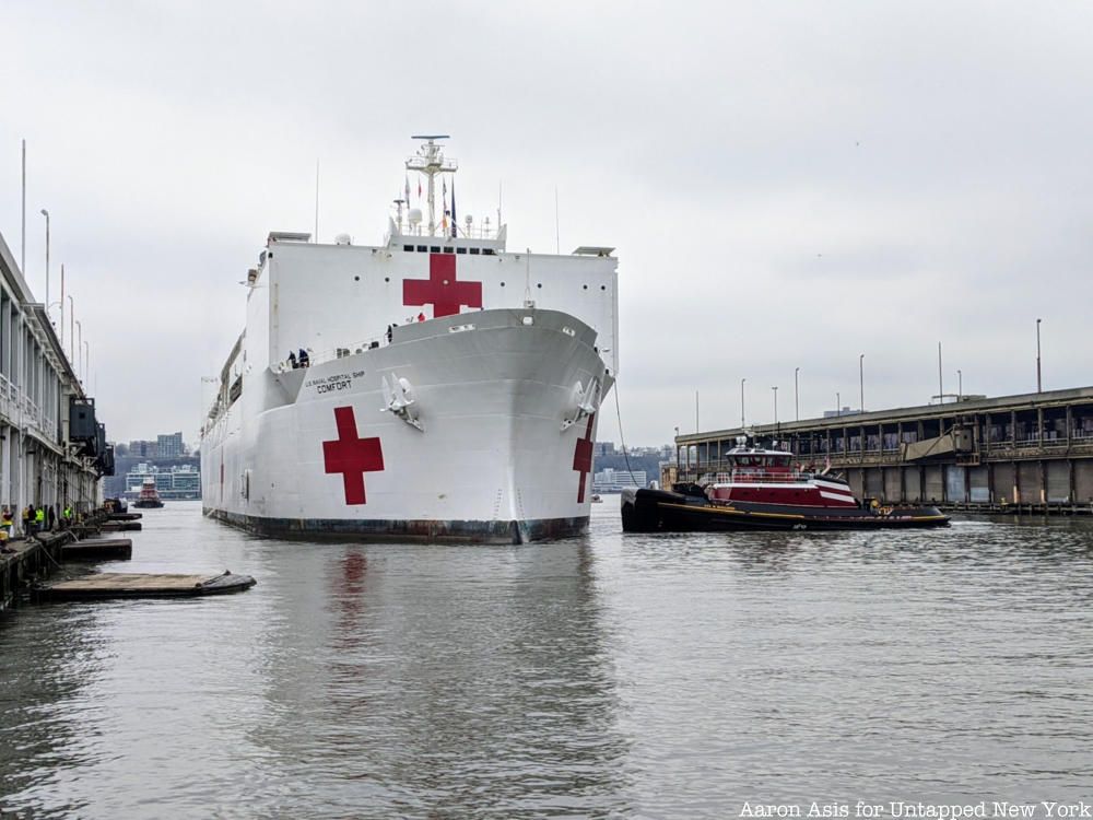 USNS Comfort arrives in New York