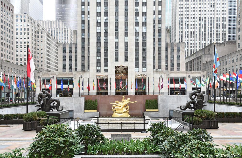 Empty Rockefeller Center in coronavirus