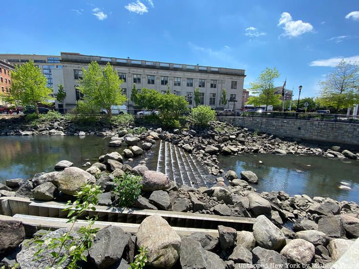 Rocks and waterfall in Saw Mill River