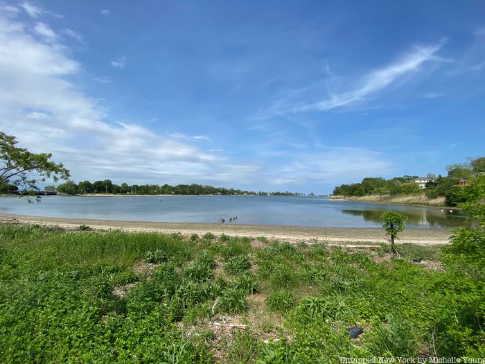 Glen Cove Dosoris Pond