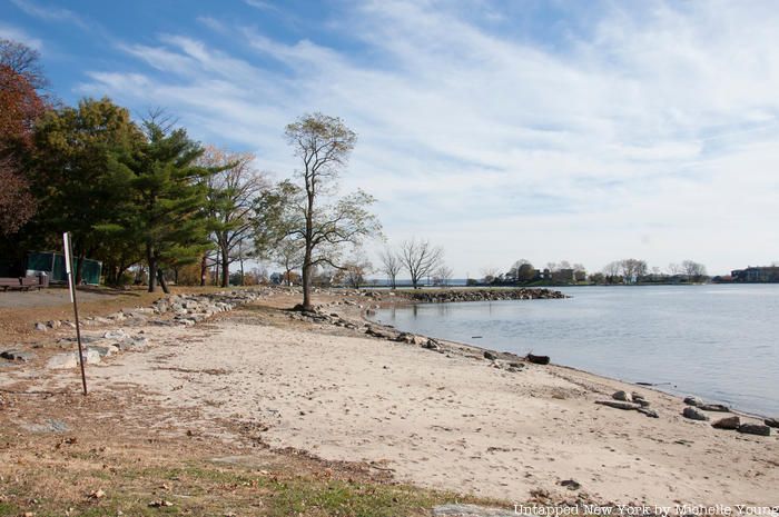 Five Island Park beach New rochelle