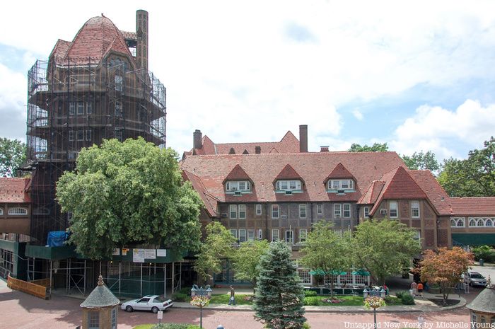 Forest Hills from train station