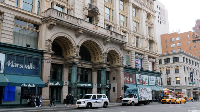 Bed Bath and Beyond store Sixth Avenue