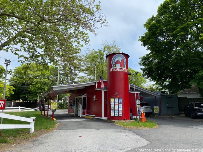 Drive-In grocery in Hewlett