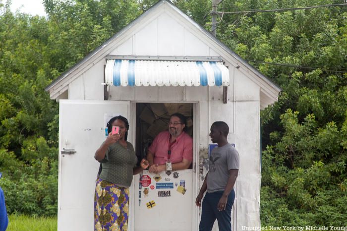 Tourists at Ochopee Post Office