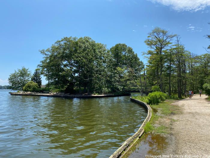 Bayard Cutting Arboretum waterfront