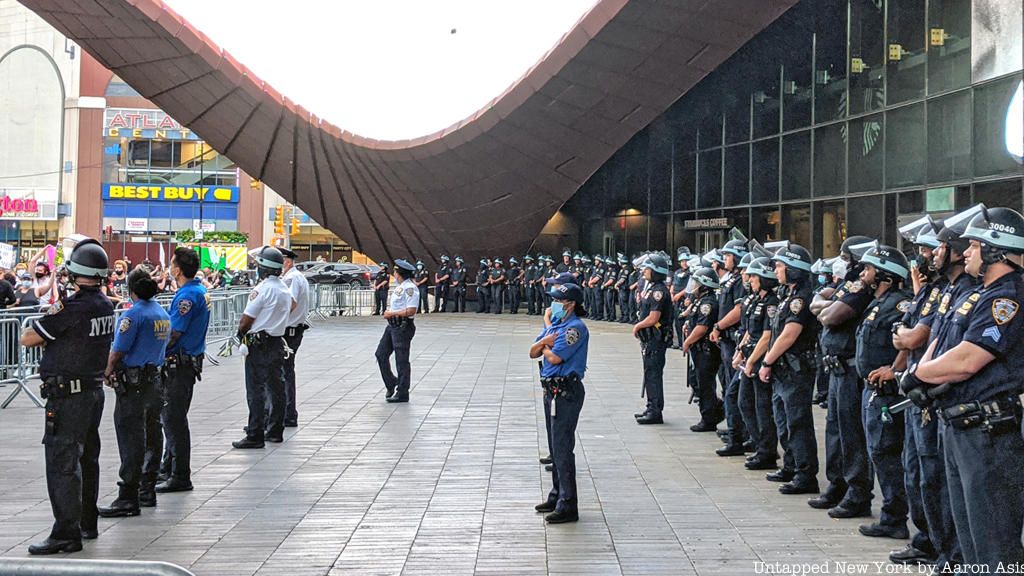 Nightly Brooklyn Protest March / Standoff at Barclays