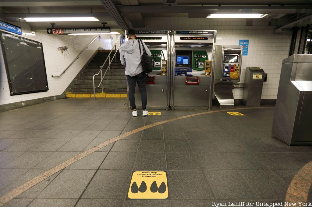 Hooves in MTA Subway Station 