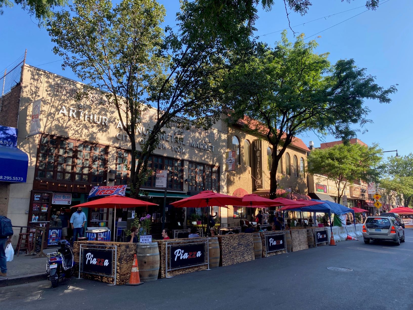 Arthur Avenue Retail Market Oudoor Dining