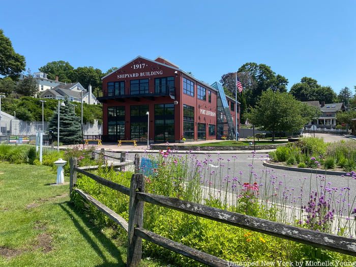 Bayles Shipyard Building