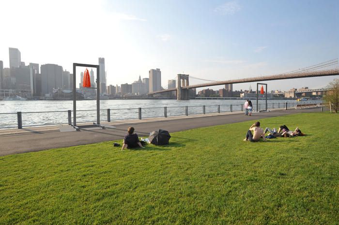 Interactive sculpture installation at Brooklyn Bridge Park, Reverberation