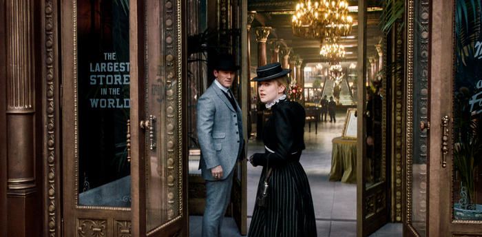 The entrance to Siegel-Cooper in The Alienist