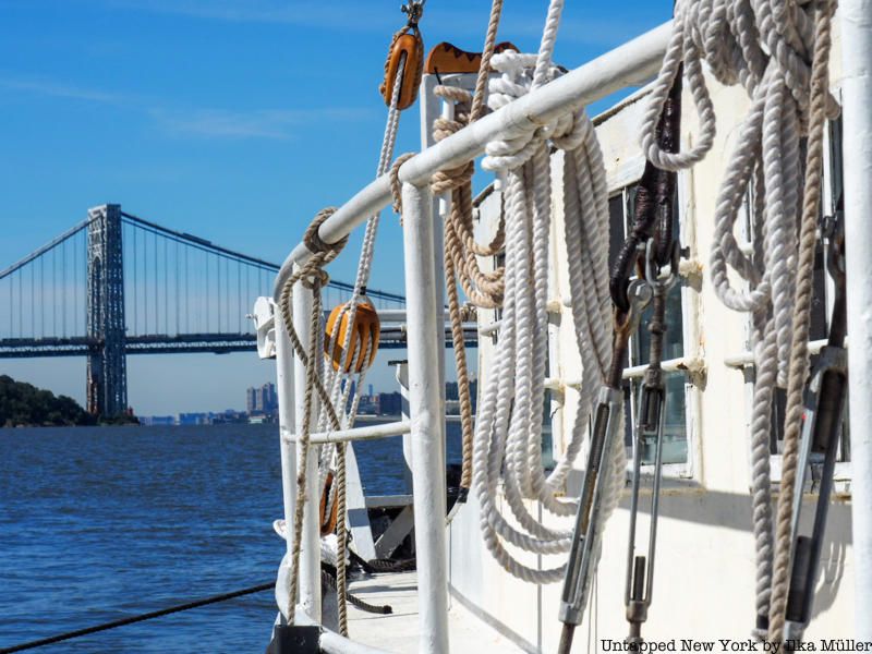 Ropes on The Apollonia Schooner