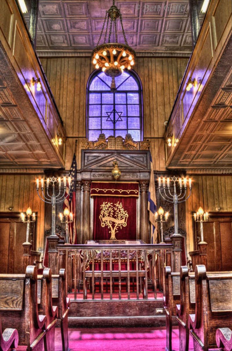 Old Broadway Synagogue interior