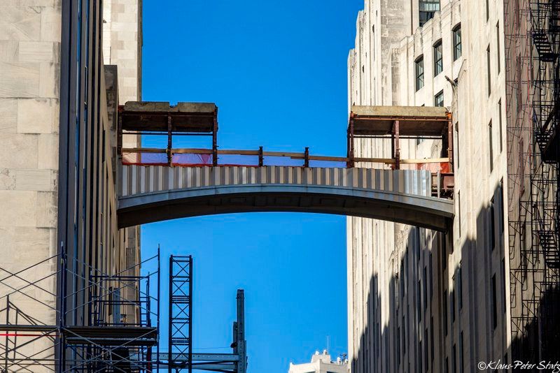 MetLife Sky bridge in november 2020