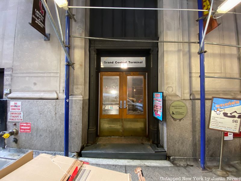 Bank of Manhattan Vanderbilt Concourse entrance to Grand Central