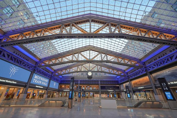 The atrium of Moynihan Train Hall