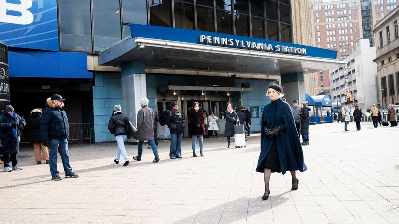 Penn Station as filming location in The Flight Attendant