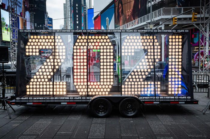 Times Square numerals arrive in NYC