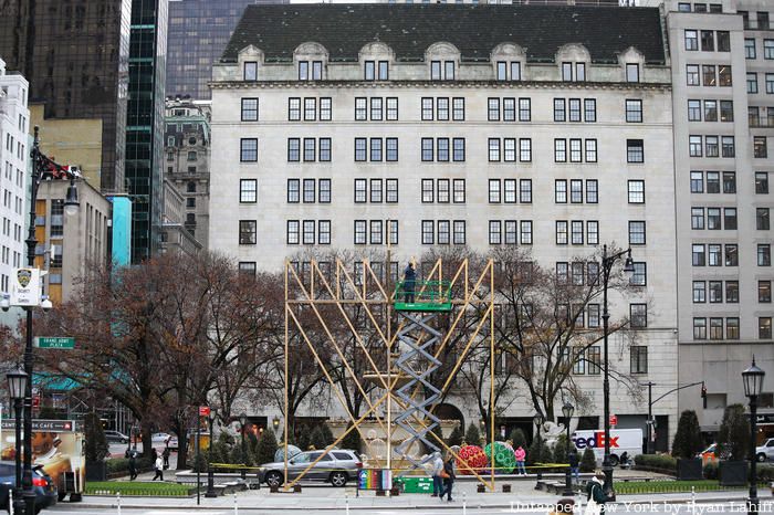 World's largest menorah in Manhattan