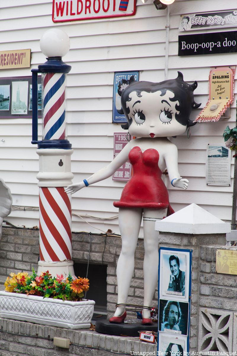 Betty Boop at Bensonhurst Statue House