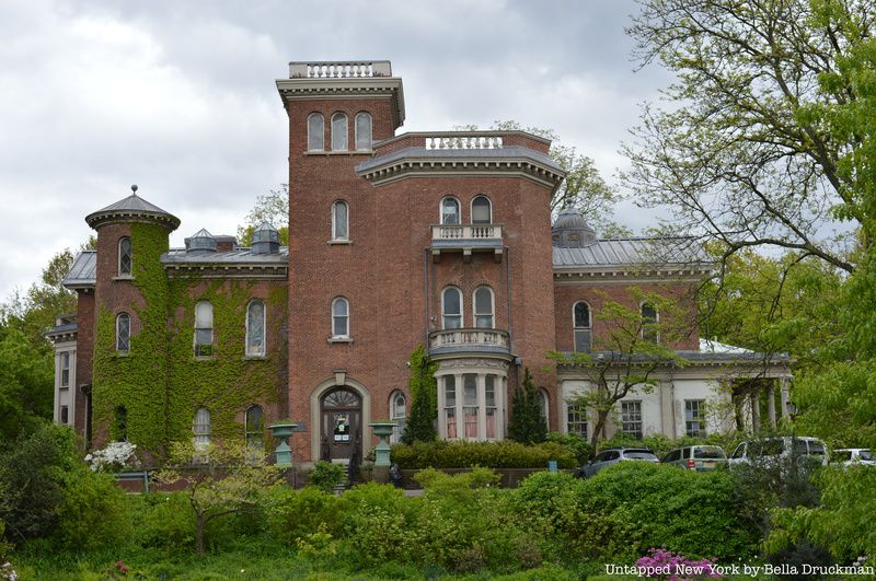 Exterior of Litchfield Villa.