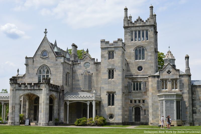 Exterior view of Lyndhurst Mansion.