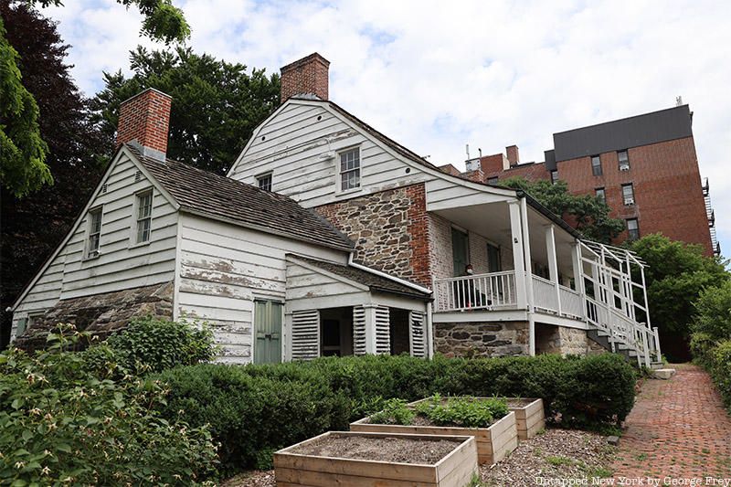 Dyckman Farmhouse in Inwood