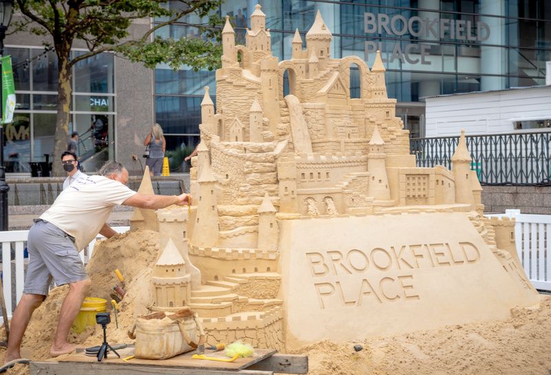 Sand Celebration, New York City's tallest sandcastle. Courtesy of Anna Felman.