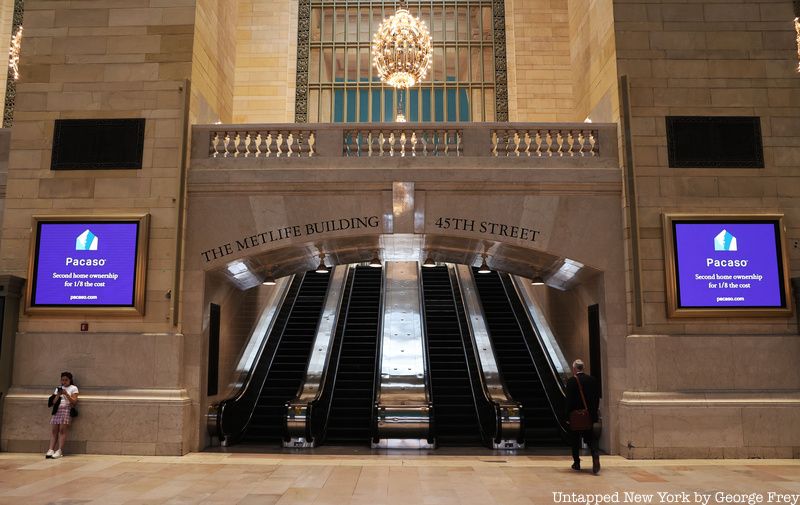 MetLife Building entrance from Grand Central