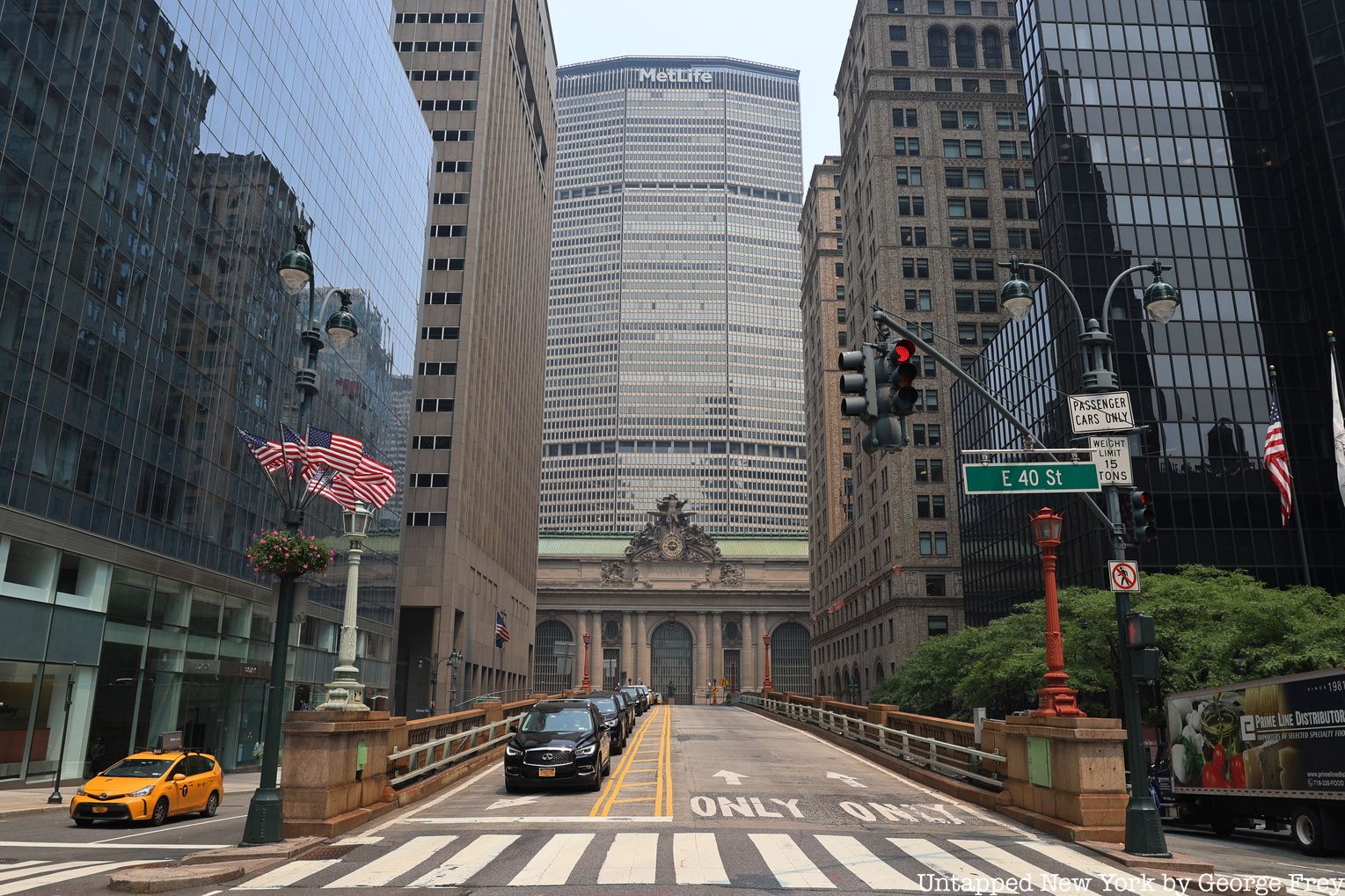 MetLife Building designed by Emery Roth and Sons