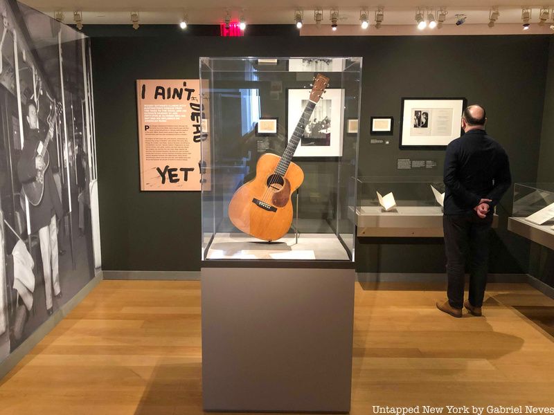 Guitar at Woodie Guthrie exhibition