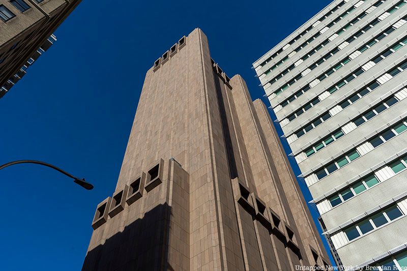 Looking up at the AT&T switching building at 33 Thomas Street, June 2022