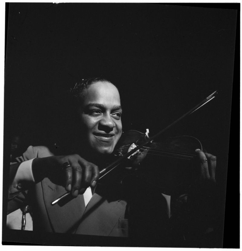 Eddie South playing at Cafe Society jazz club in NYC