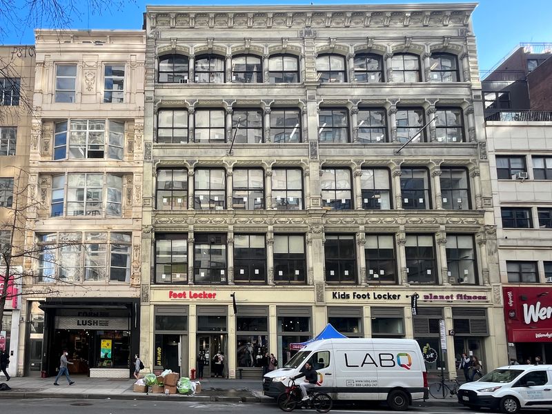 Cast iron architecture at 22 26 East 14th Street in South Union Square