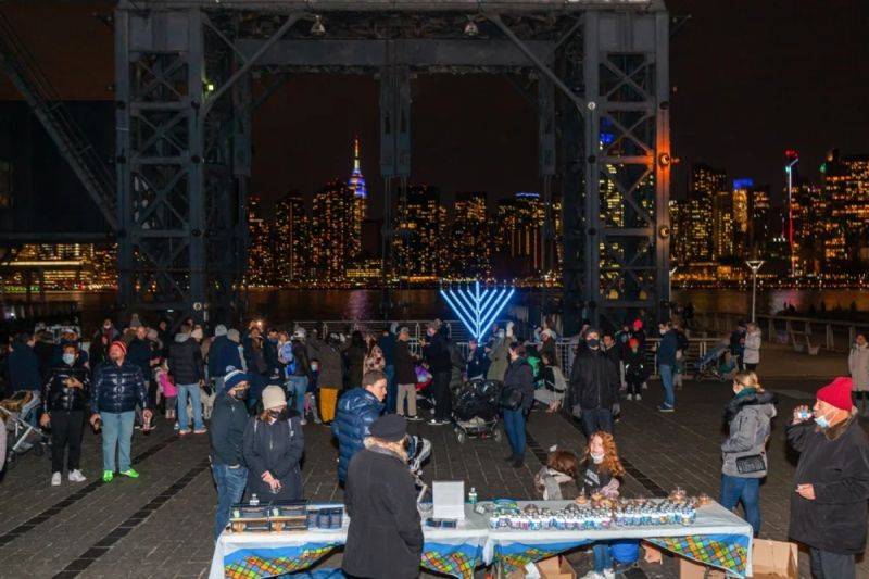 Giant menorah at Gantry Plaza