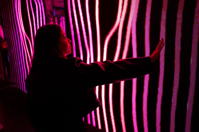 Artechouse NYC Magentaverse installation, Pantone Color of the Year