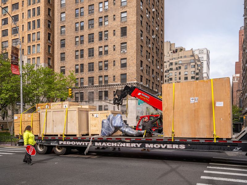 sculpture on Park Avenue installation