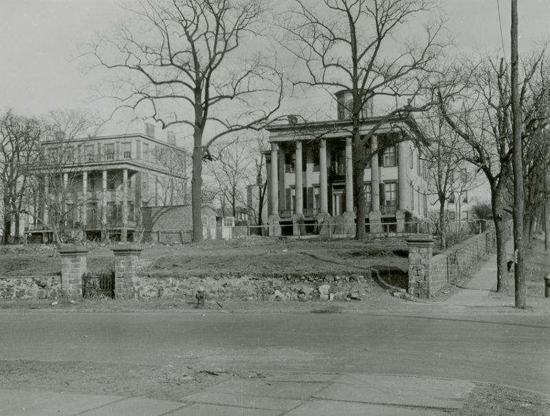 La Roque Mansion in Queens