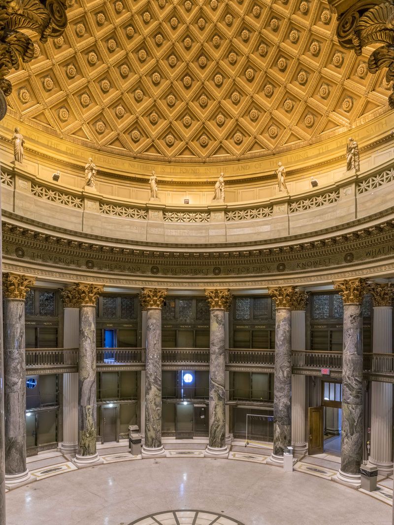 Gould Memorial Library rotunda