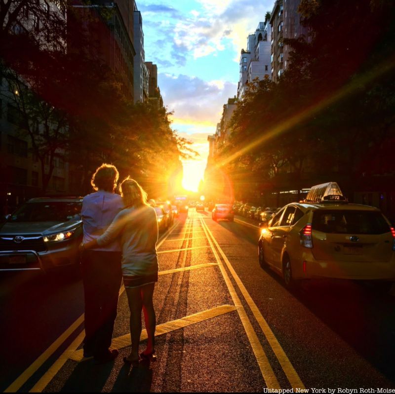 Manhattanhenge as seen from 79th Street and 3rd Ave