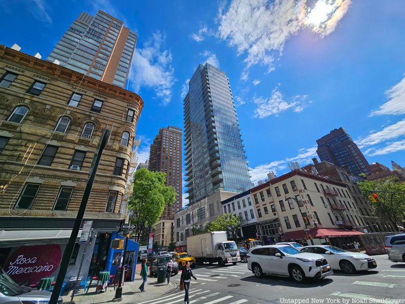 An intersection of Turtle Bay, Manhatta