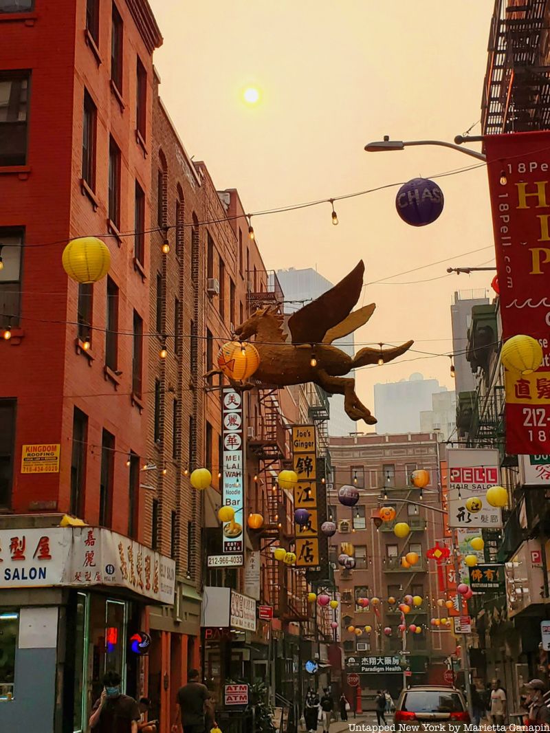 NYC hazy sky in Chinatown