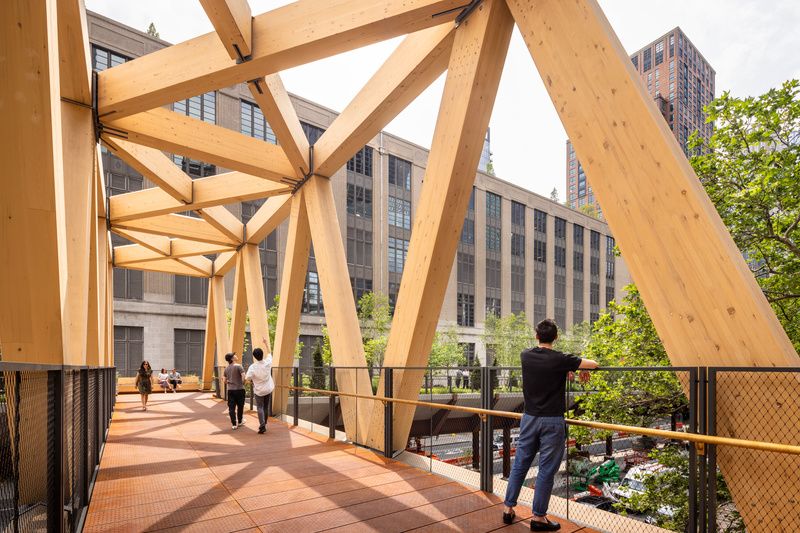 Moynihan Connector at the High Line