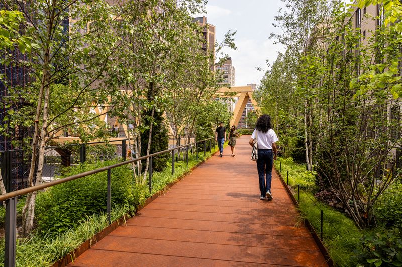 Moynihan Connector at the High Line