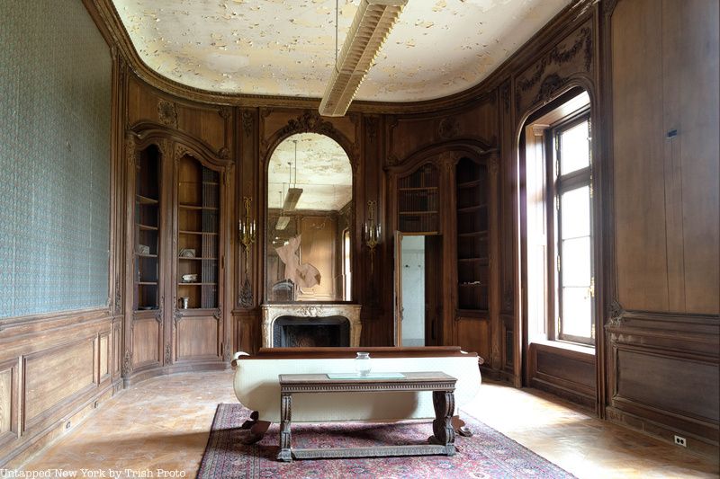 Smoking Room in Lynnewood Hall