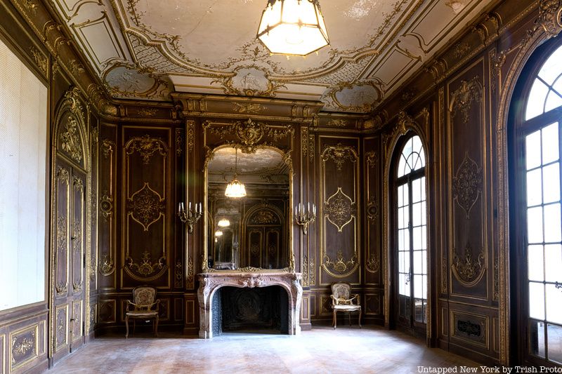 Reception Room at Lynnewood Hall