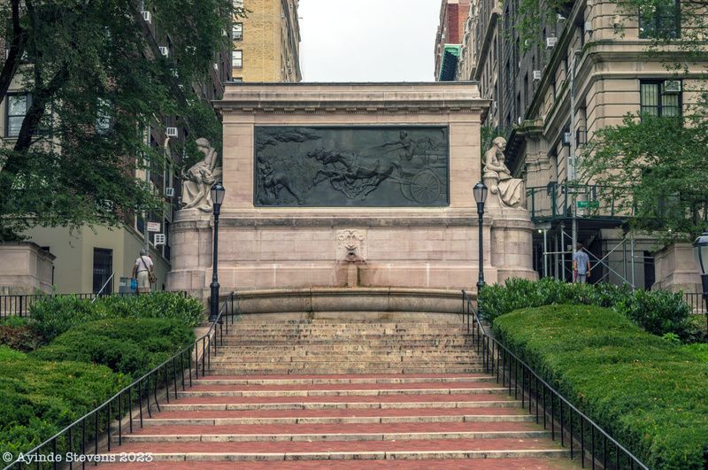 Riverside Drive Monument