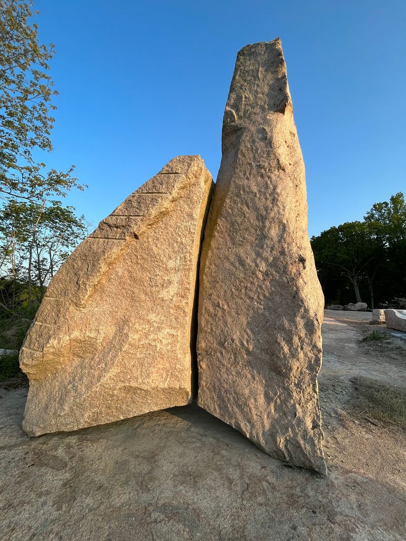 Darrell Petit sculpture at Stony Creek Quarry